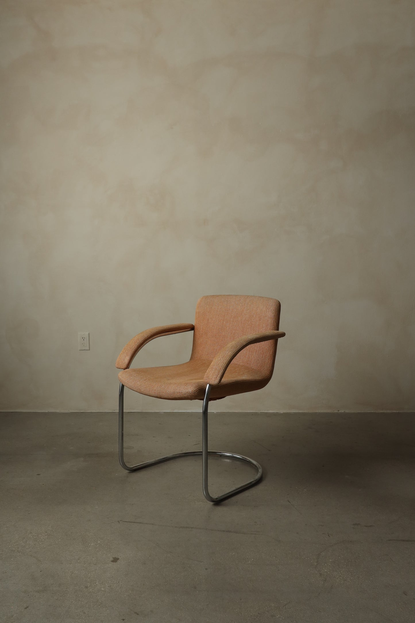 Set of 8 Saporiti Italia Cantilever Dining Chairs, 1970s